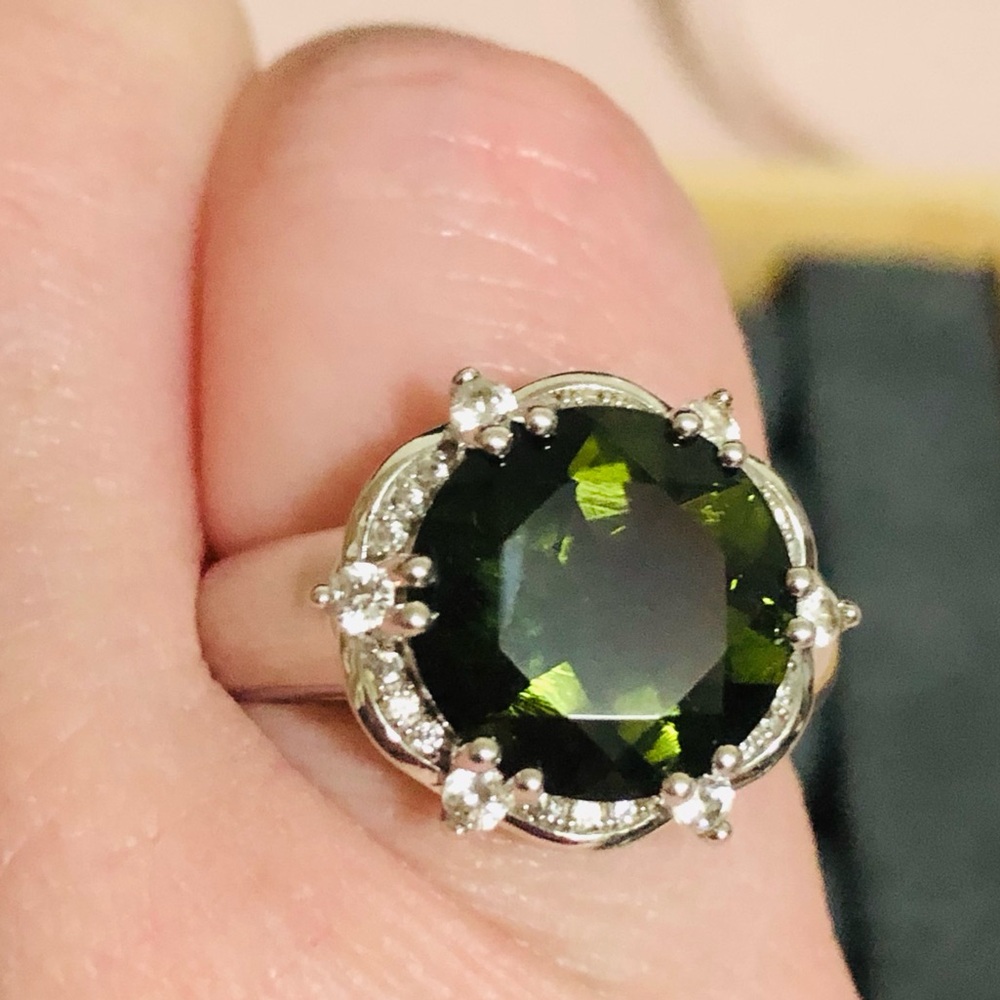 Genuine Sterling Silver 3.80ct Moldavite & .28ctw White Zircon ring size 8.